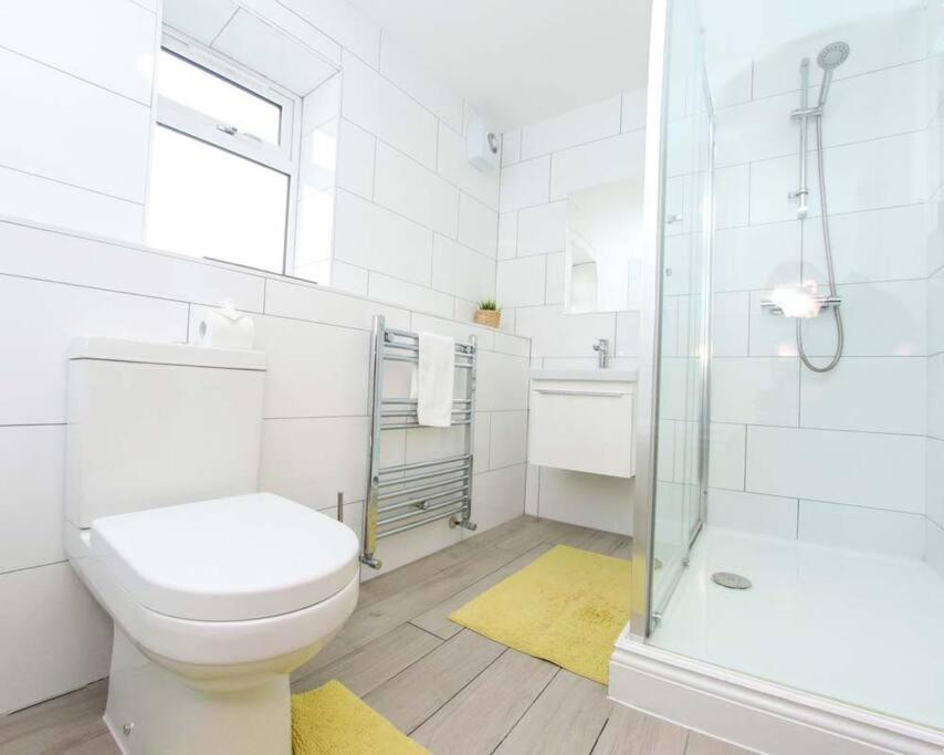 No25-Luxe Living Guest House- 2 Bed-Wifi-Free Parking-City- Beach Σουόνσι Εξωτερικό φωτογραφία